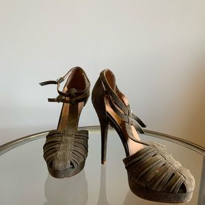 New Joie Platform shoes